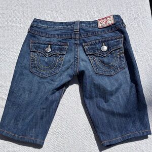 True Religion Billy Big T Blue Denim Knee-Length Shorts.  Size 29.